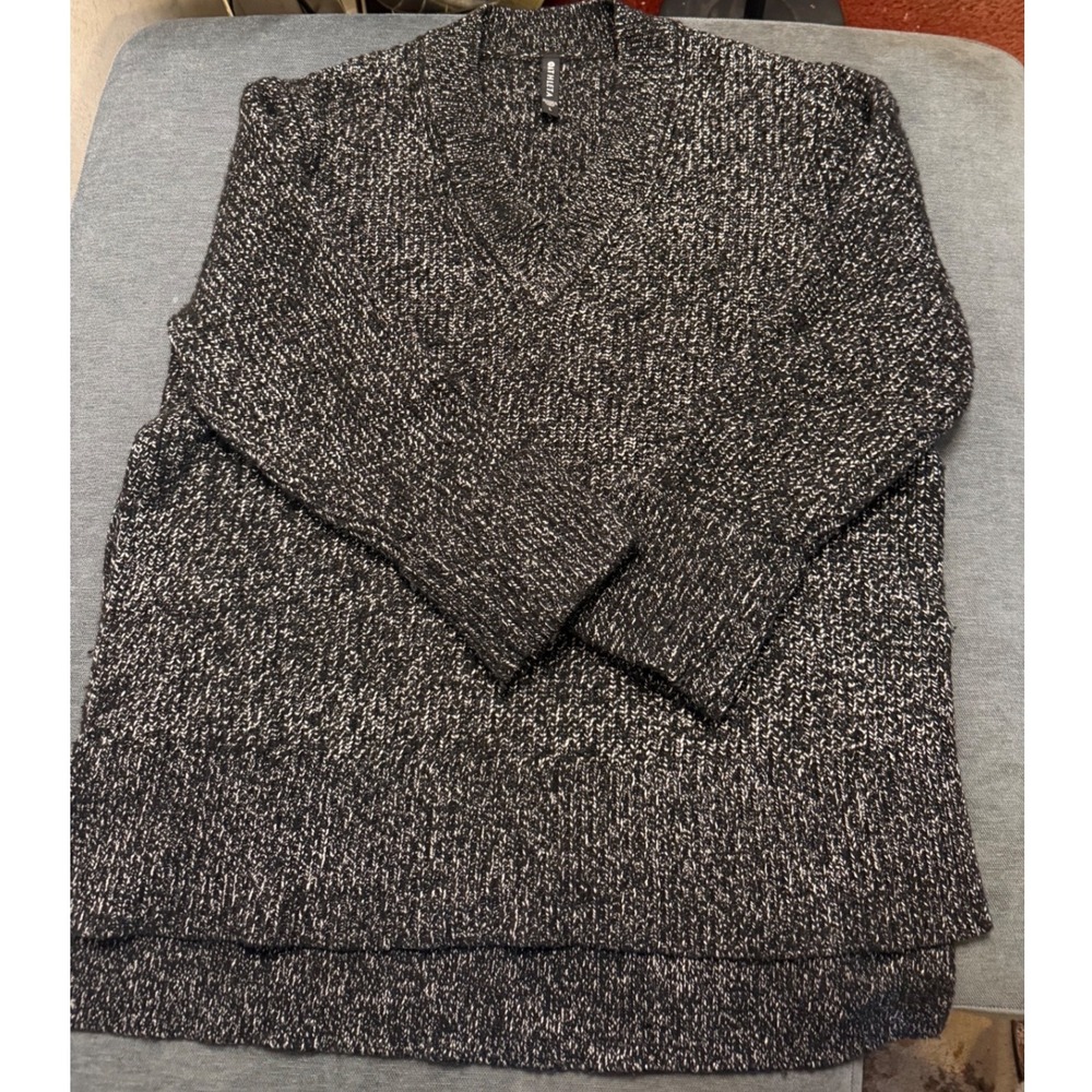 Athleta Marled V-Neck Sweater Black White Salt and Pepper Knit Pullover Large